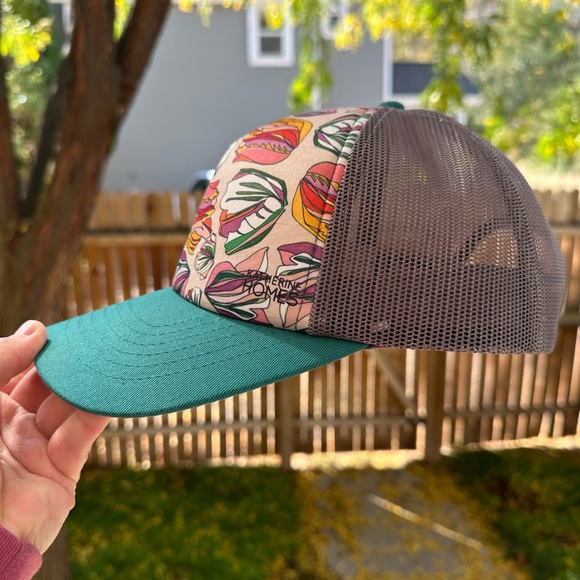 Katherine Homes Title Nine Tulip Mesh Trucker Snap Back Hat - Picture 8 of 13